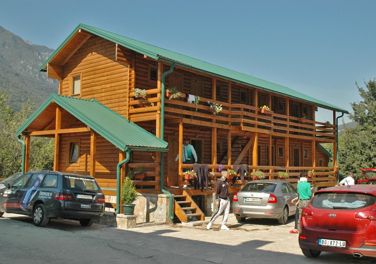Гостевой дом Rafting Blue River Tara Šćepan-Polje-11