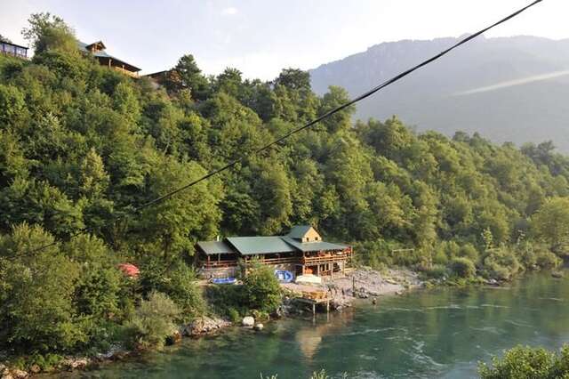 Гостевой дом Rafting Blue River Tara Šćepan-Polje-26