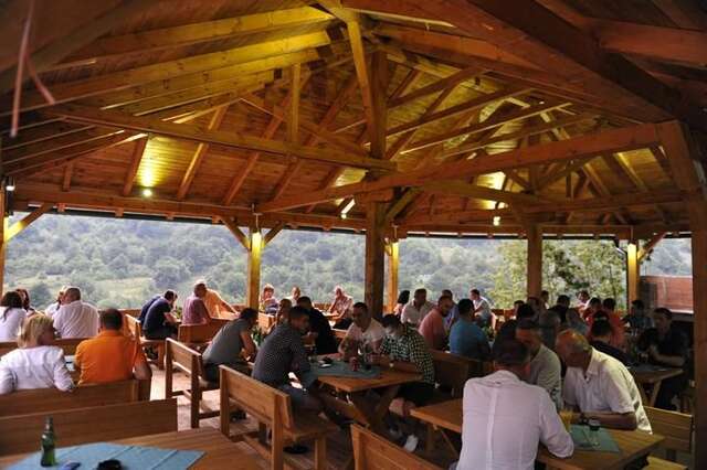 Гостевой дом Rafting Blue River Tara Šćepan-Polje-27
