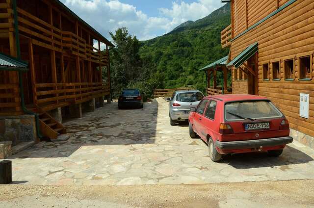 Гостевой дом Rafting Blue River Tara Šćepan-Polje-36